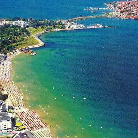 Апартамент Paradiso, Nessebar, First Line From The Sea *