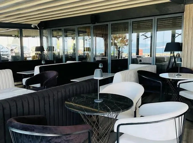 Lejlighed Paradiso, Nessebar, First Line From The Sea